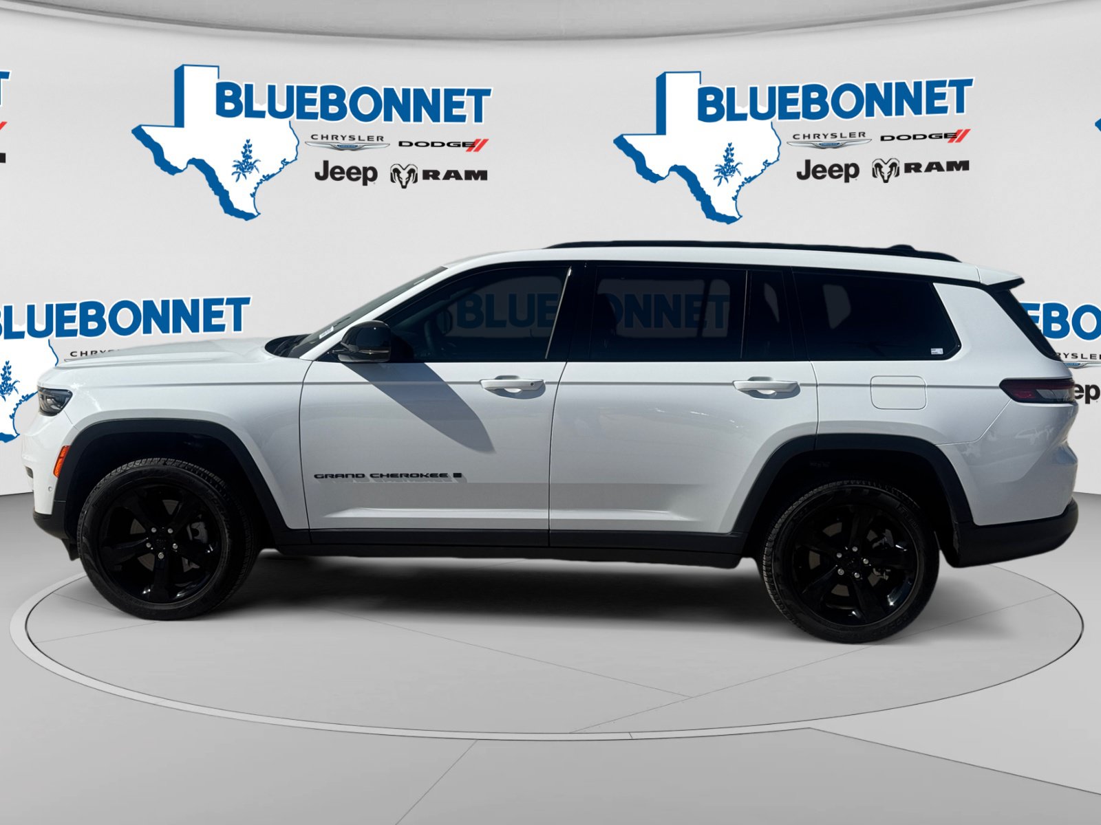 Used 2025 Jeep Grand Cherokee L Limited w/ Luxury Tech Group II AWD/4WD image 8