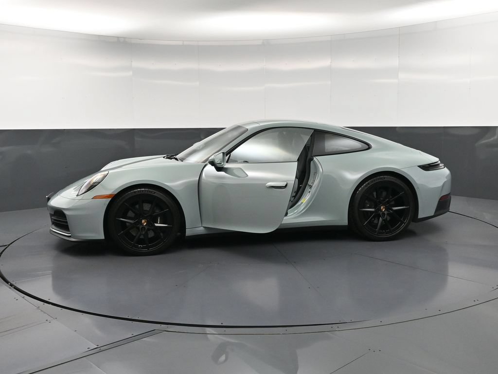 Certified 2025 Porsche 911 Carrera RWD image 34