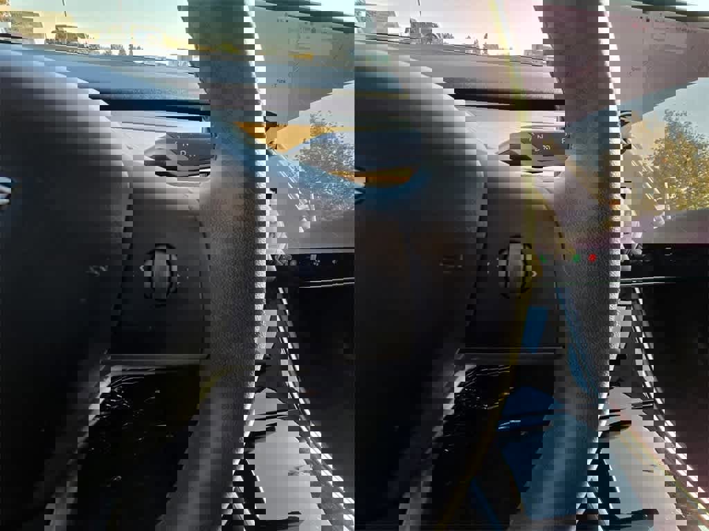 Used 2020 Tesla Model 3 Long Range image 21