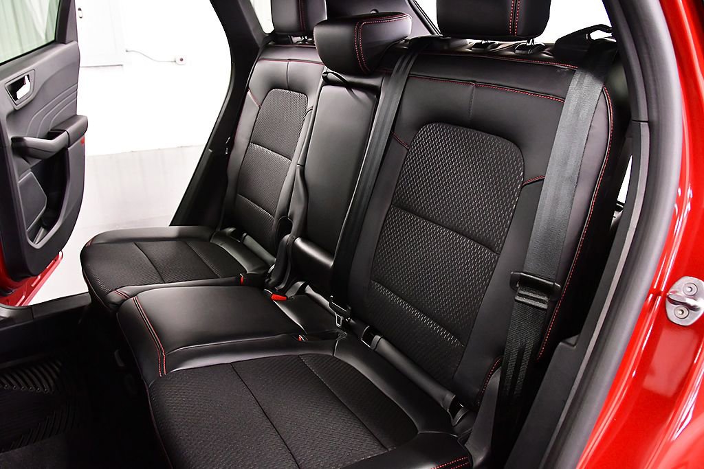 Used 2025 Ford Escape ST-Line w/ Tech Pack #1 image 33