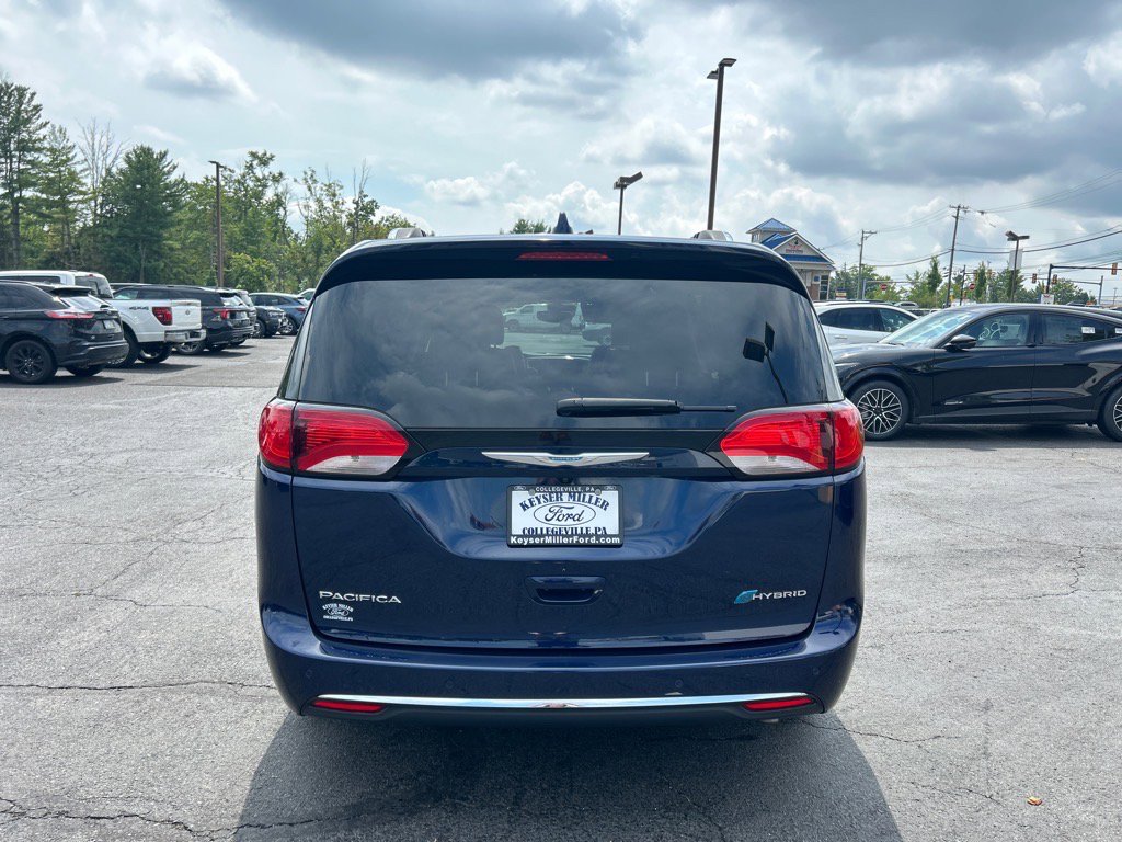 Used 2020 Chrysler Pacifica Limited image 12