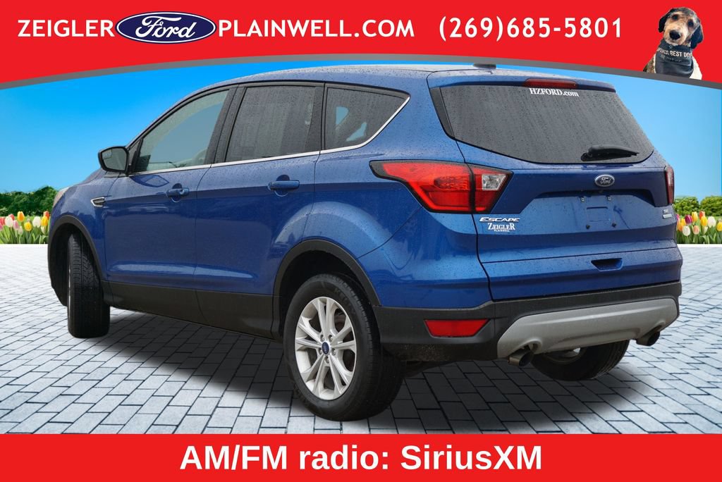Used 2019 Ford Escape SE FWD image 3
