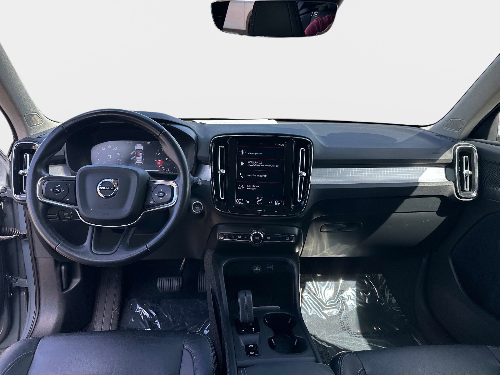 Used 2021 Volvo XC40 T5 Momentum image 15