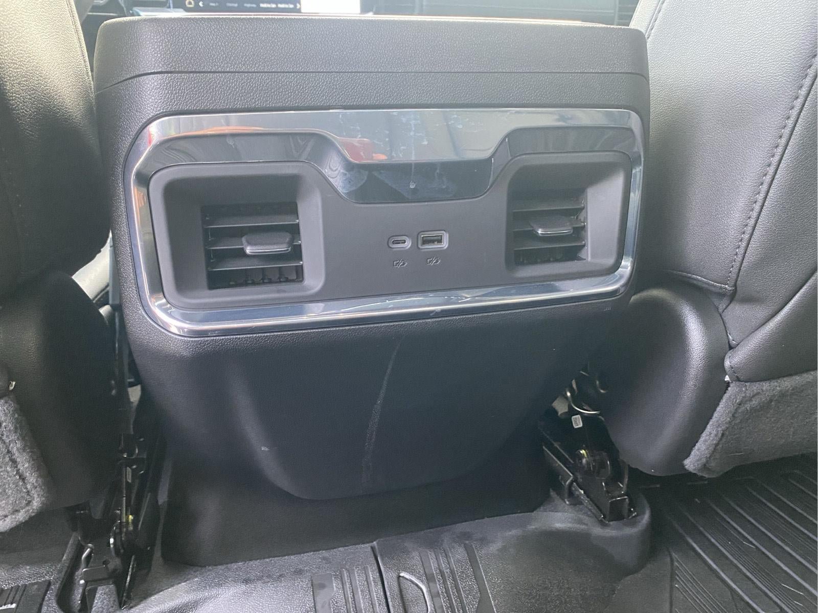 Used 2024 GMC Sierra 1500 Elevation w/ Elevation Premium Package AWD/4WD image 34