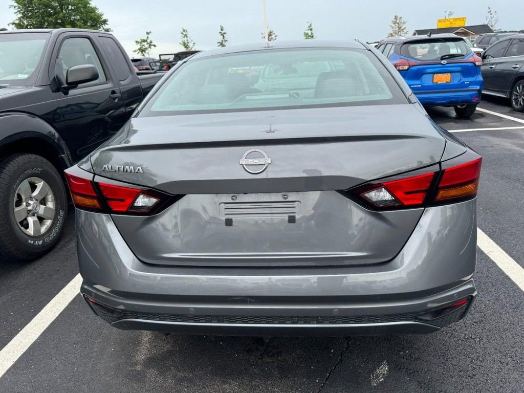 Used 2023 Nissan Altima 2.5 S FWD image 4