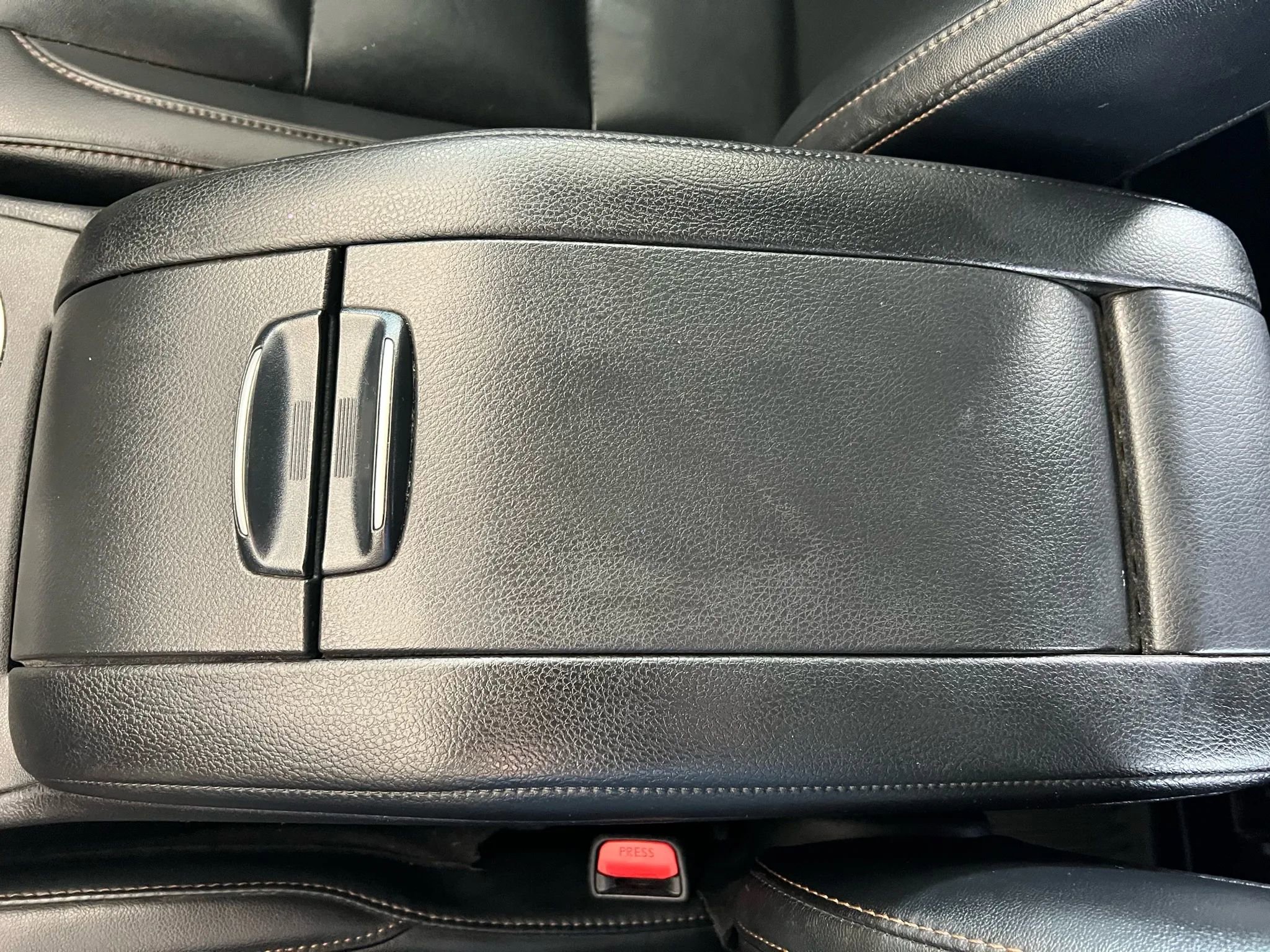 Used 2019 Toyota Highlander SE image 26