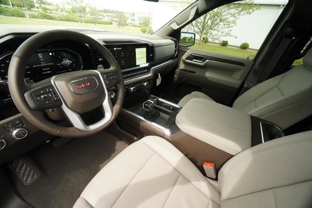 Used 2026 GMC Sierra 1500 SLT w/ SLT Premium Plus Package AWD/4WD image 26