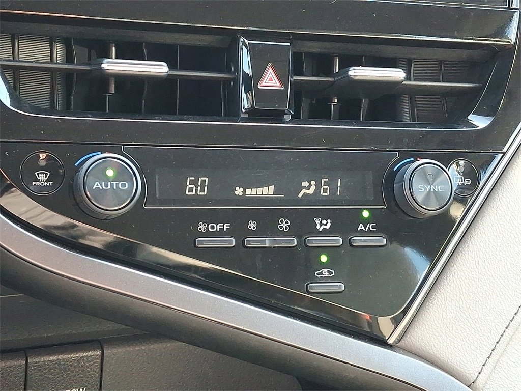 Used 2023 Toyota Camry XSE image 17