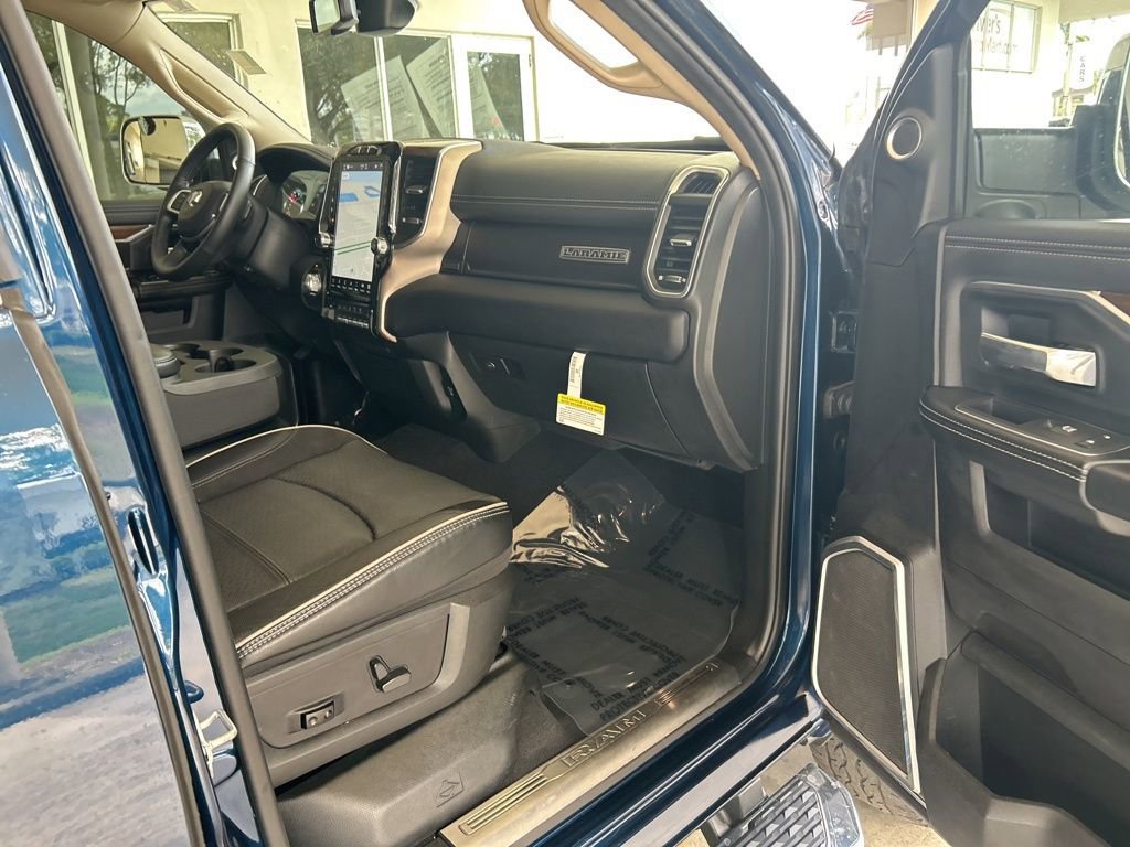 Used 2022 RAM 2500 Laramie AWD/4WD image 25