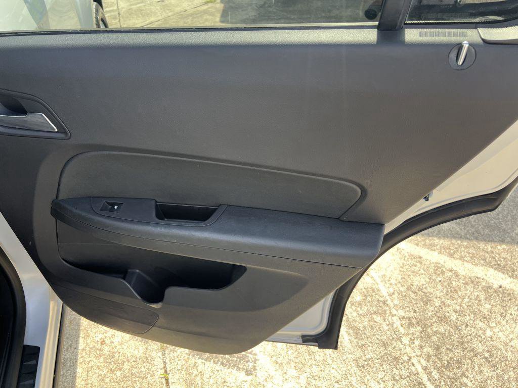 Used 2010 Chevrolet Equinox LTZ image 21