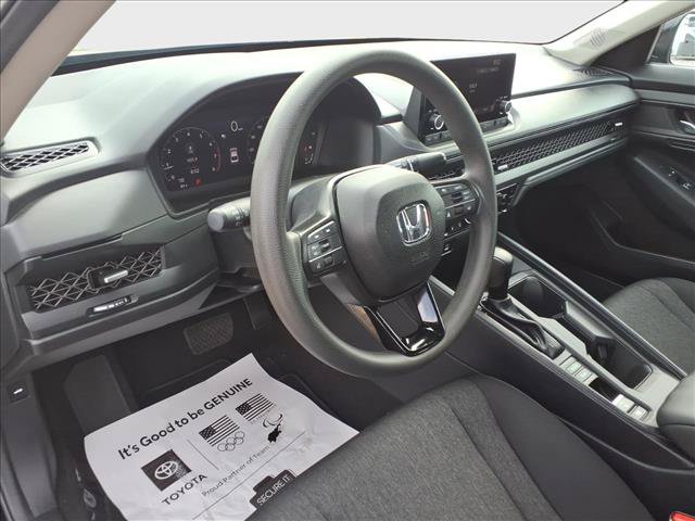 Used 2025 Honda Accord SE image 19