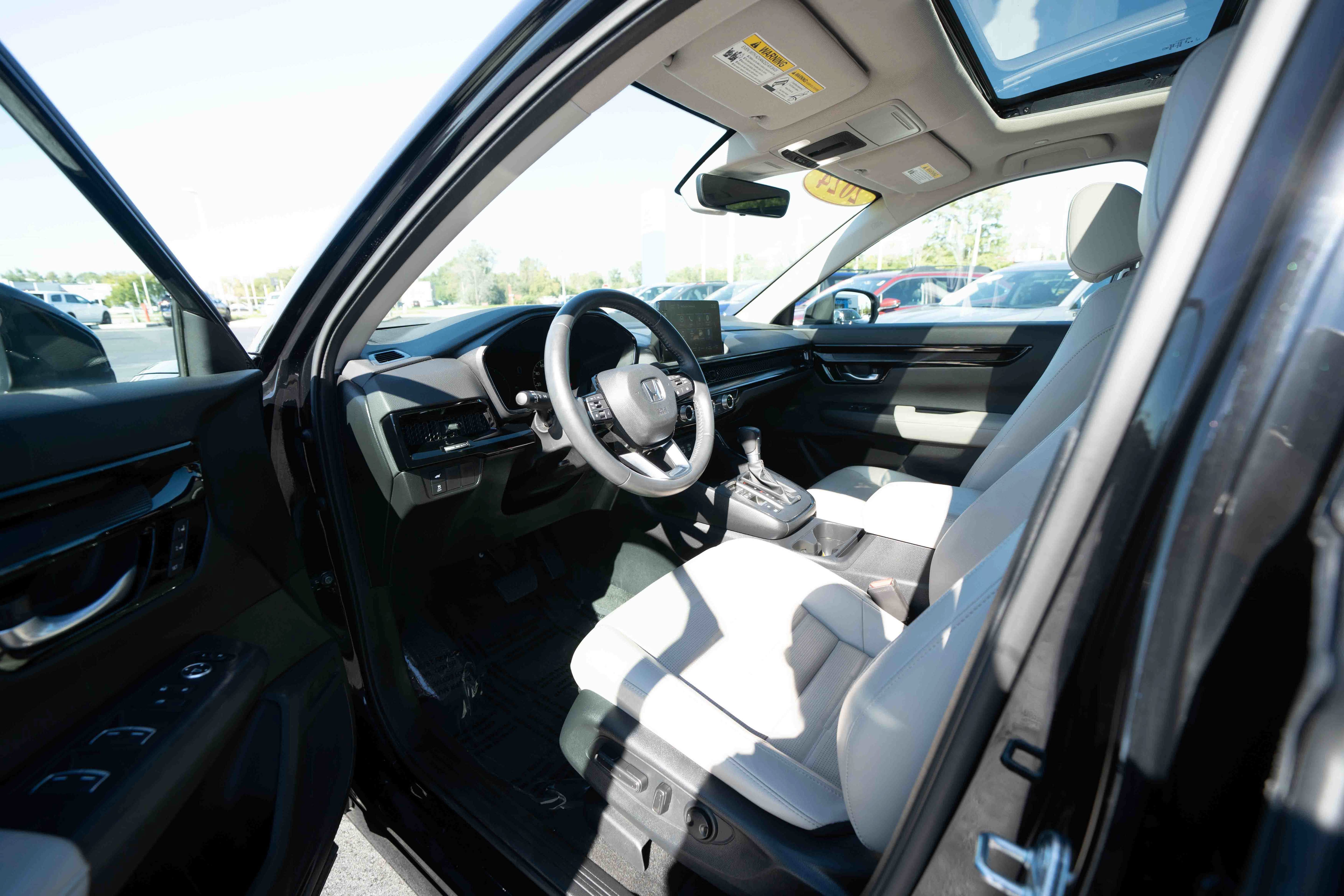 Used 2024 Honda CR-V EX-L image 8