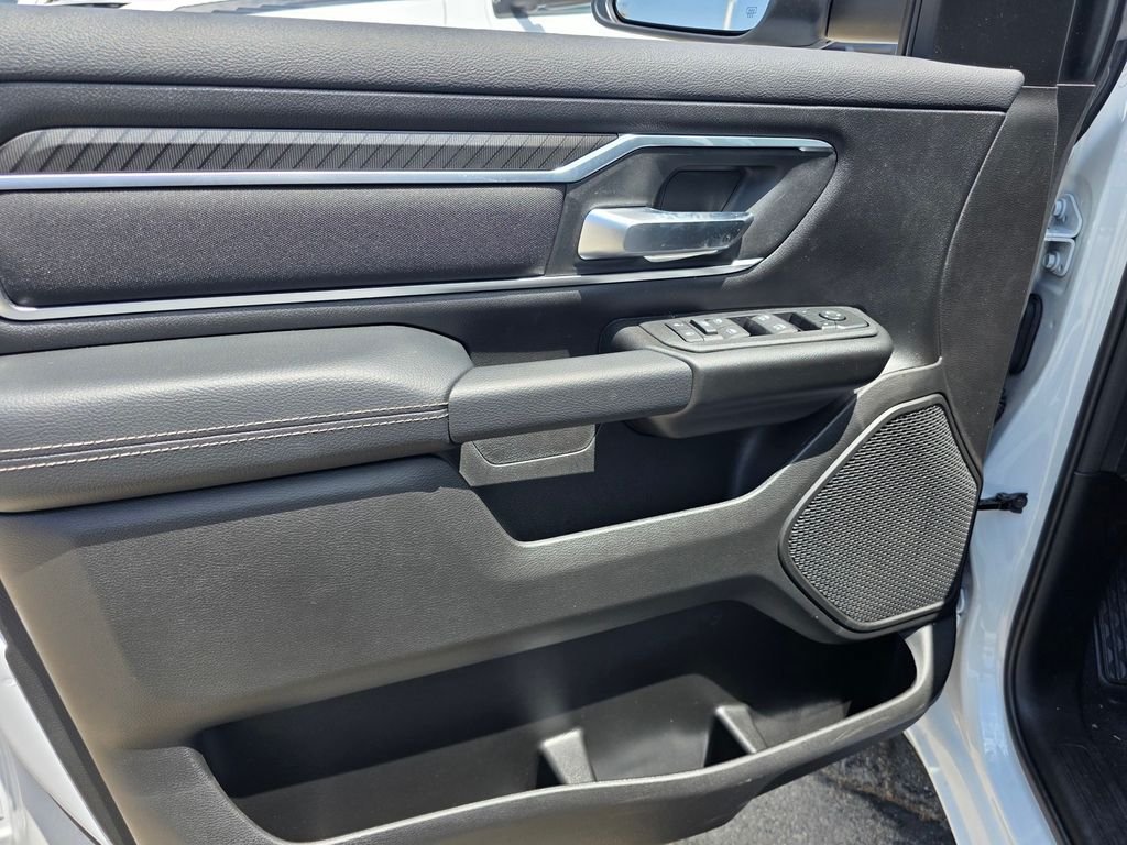 New 2026 RAM 1500 Big Horn w/ Sport Appearance Package AWD/4WD image 8