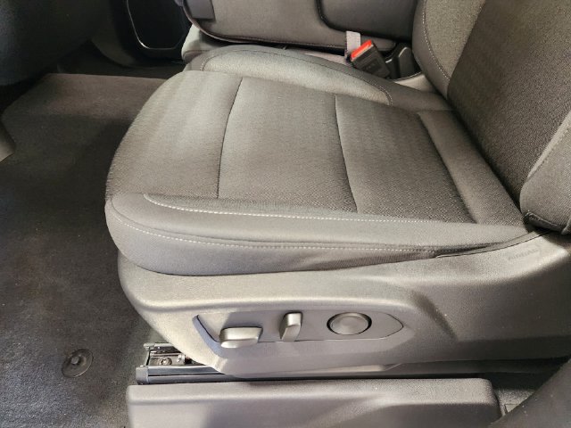 Used 2025 Chevrolet Silverado 1500 LT AWD/4WD image 25