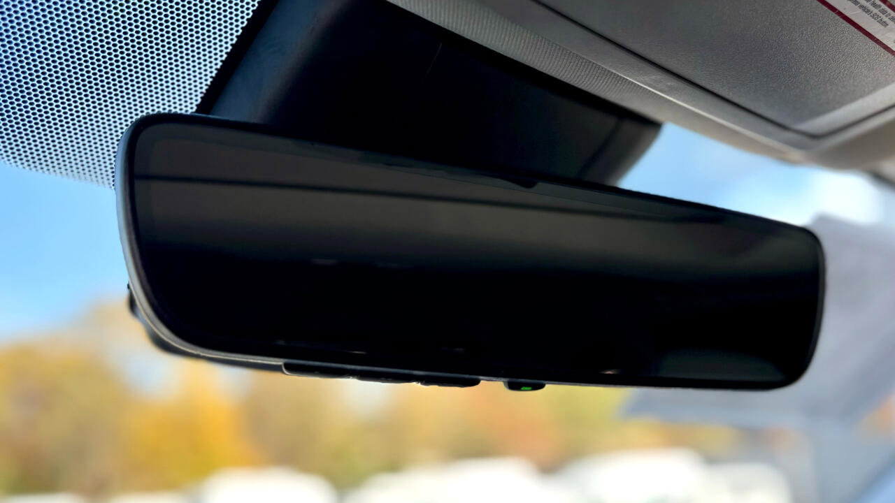 Used 2021 Toyota Highlander XLE image 27