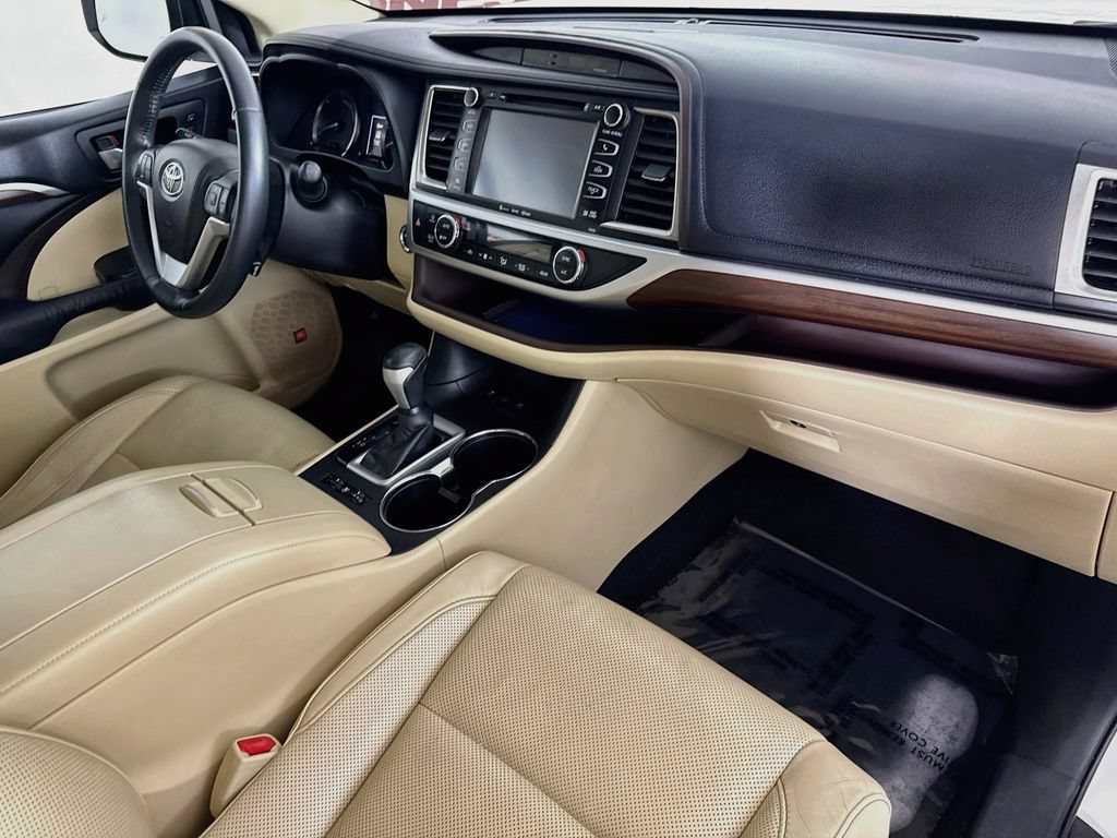 Used 2016 Toyota Highlander Limited AWD/4WD image 36
