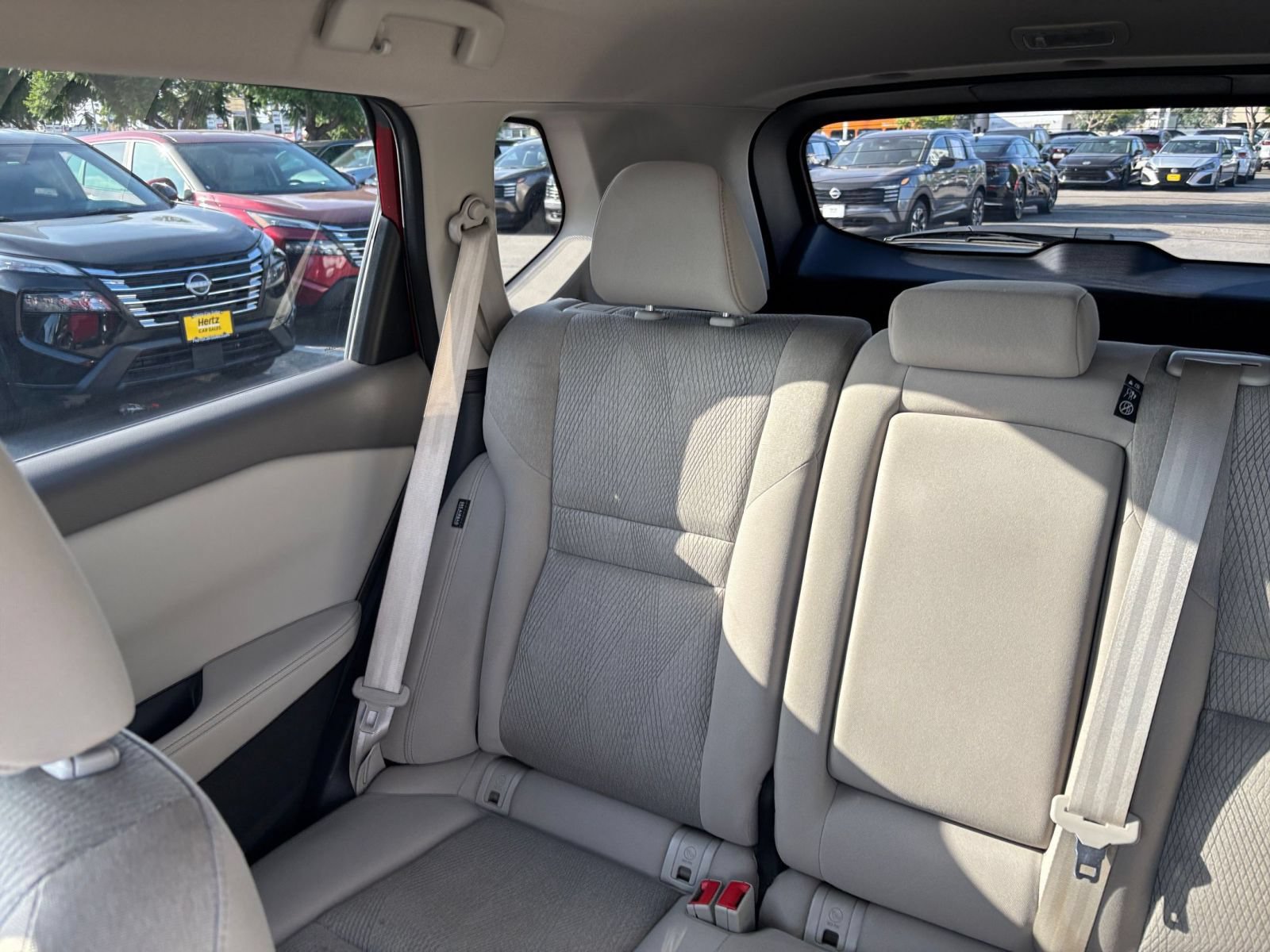 Used 2025 Nissan Rogue SV AWD/4WD image 40