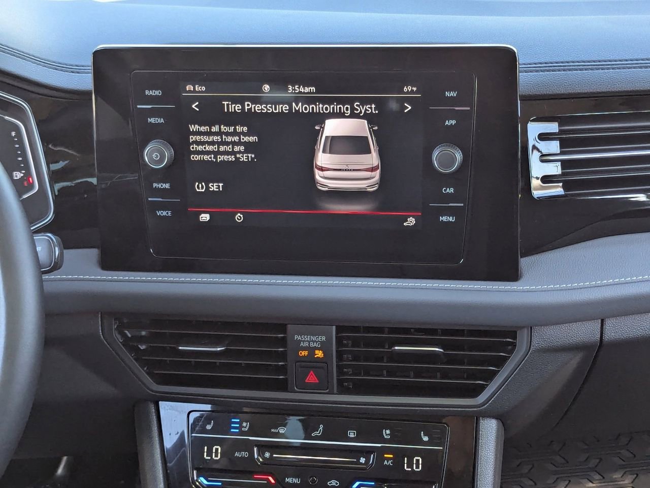 Used 2025 Volkswagen Jetta SEL image 19