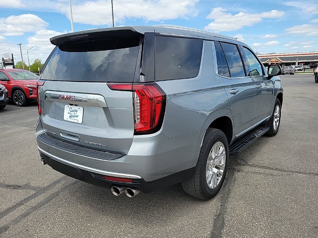 Used 2024 GMC Yukon Denali AWD/4WD image 5