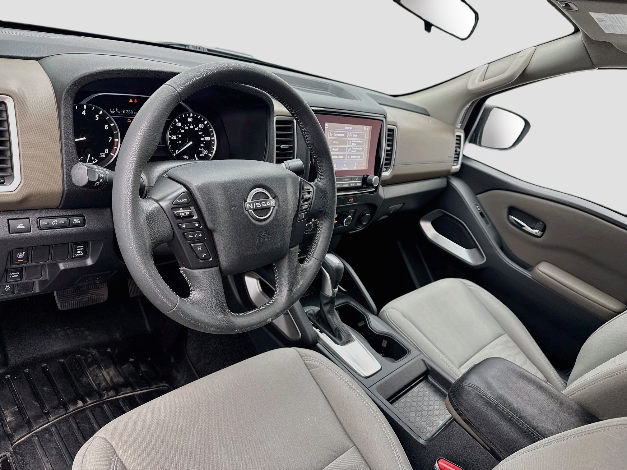 Used 2022 Nissan Frontier SV w/ Technology Package RWD image 7