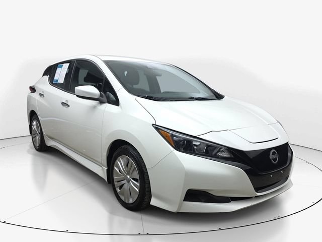 Used 2025 Nissan Leaf S FWD image 3