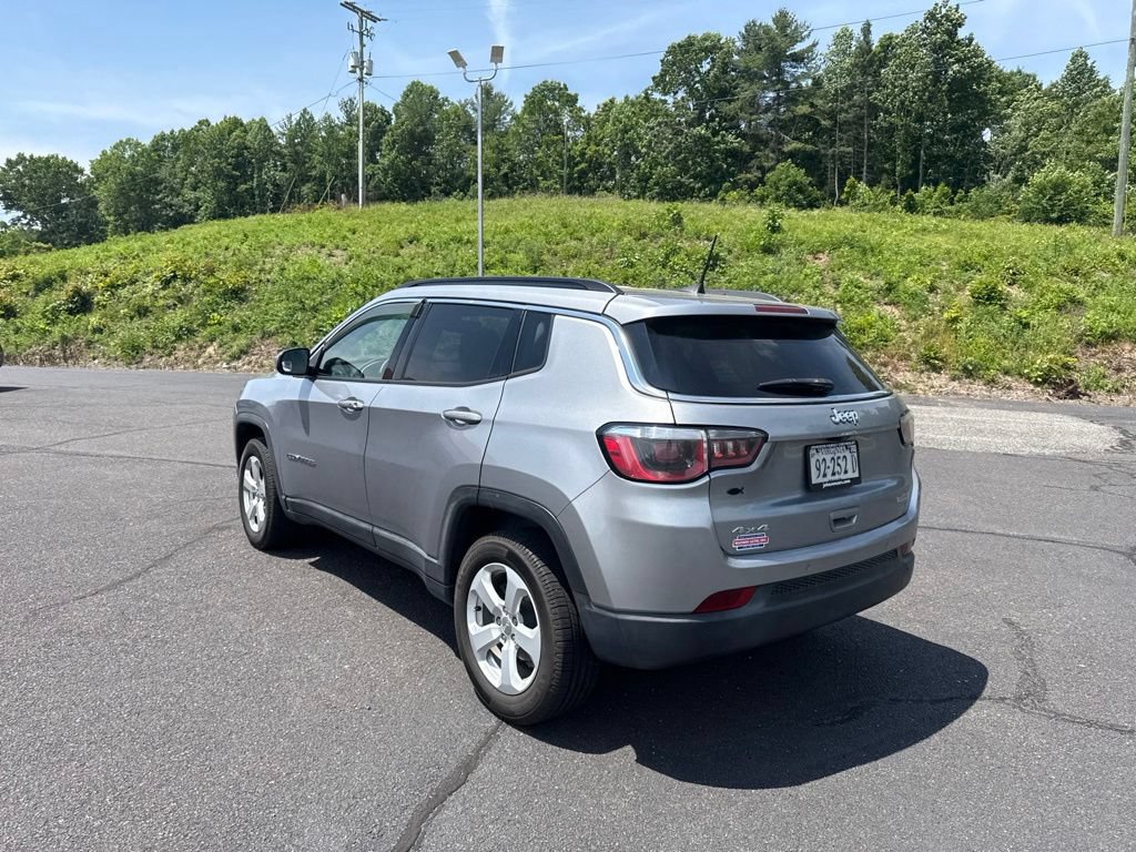 Used 2018 Jeep Compass Latitude w/ Popular Equipment Group AWD/4WD image 7