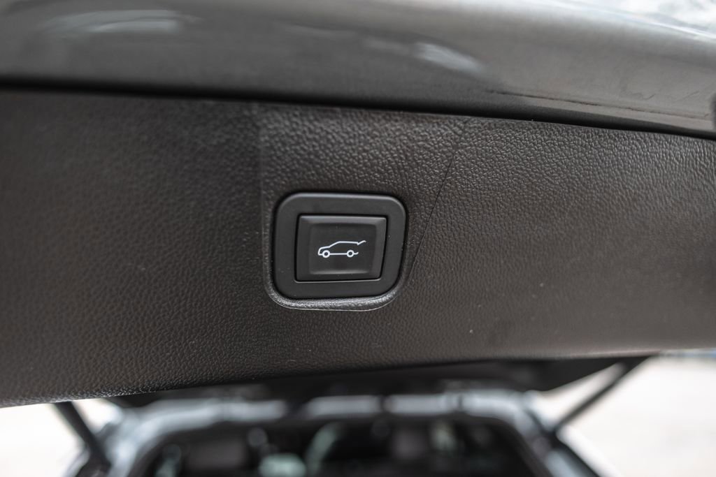 Used 2025 Chevrolet Blazer RS AWD/4WD image 34