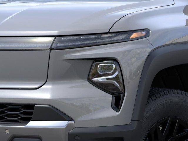 New 2026 Chevrolet Silverado EV LT w/ Plus Package AWD/4WD image 10