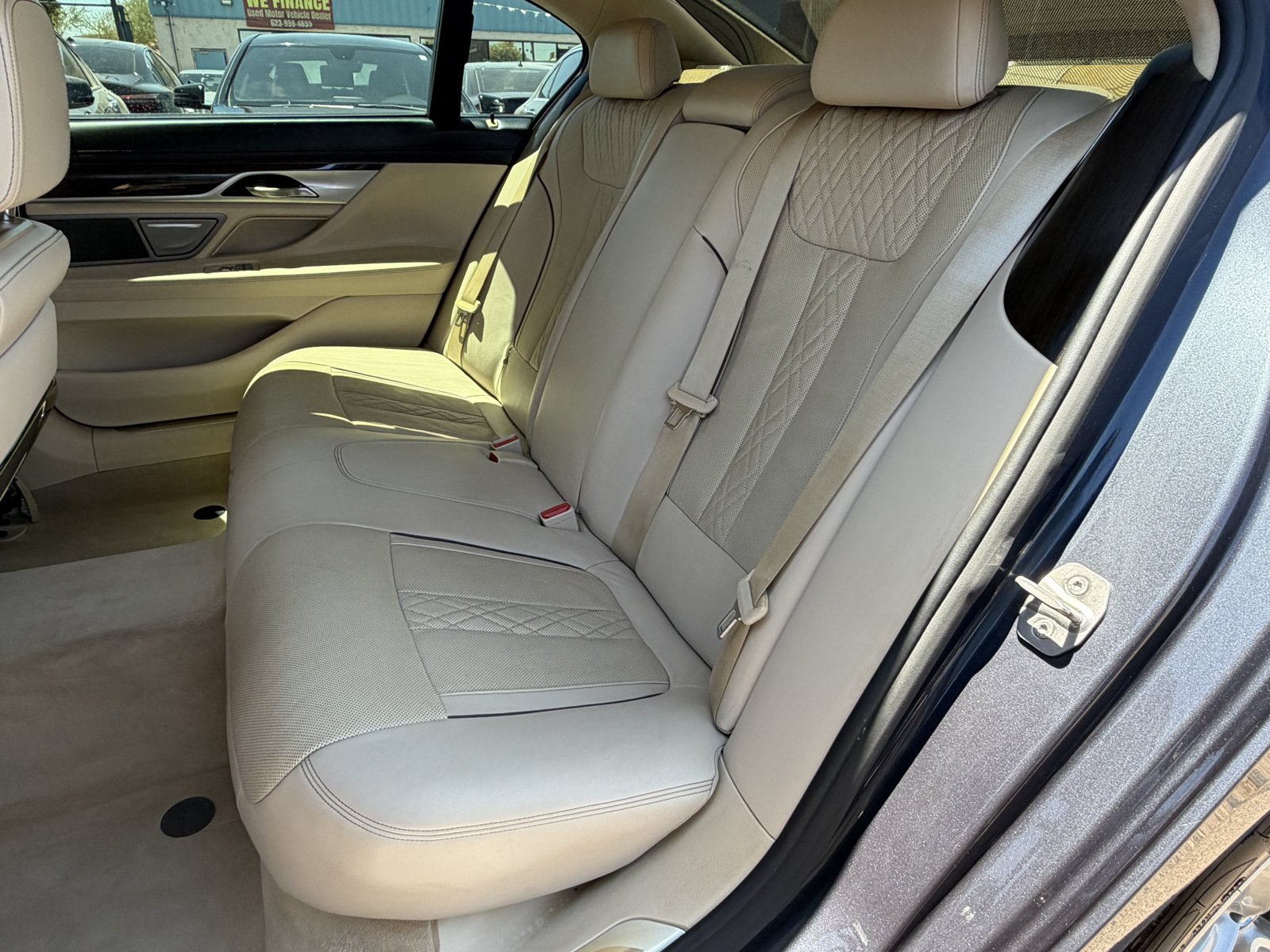 Used 2016 BMW 750i xDrive AWD/4WD image 9