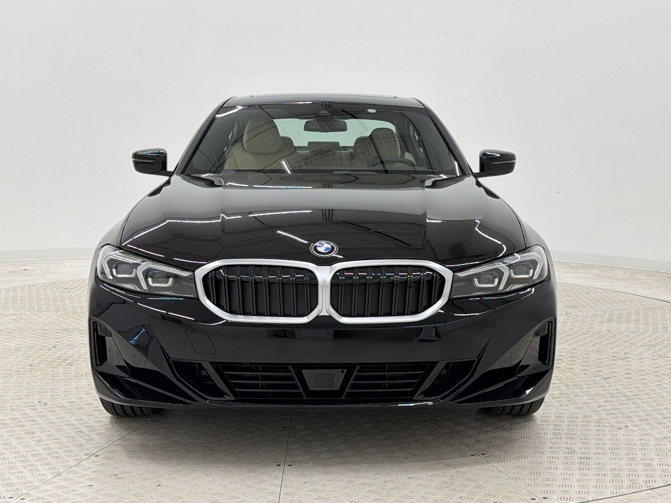 New 2026 BMW 330i Sedan RWD image 6