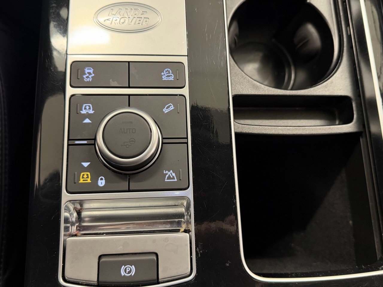 Used 2020 Land Rover Range Rover Autobiography image 29