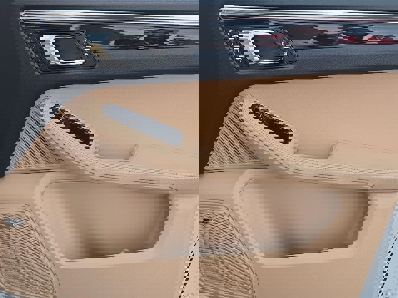 Used 2024 Porsche Macan image 36