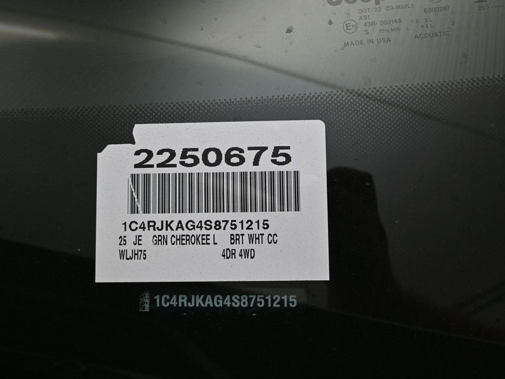 New 2025 Jeep Grand Cherokee L Altitude image 11