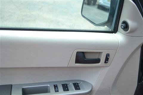 Used 2008 Ford Escape XLT AWD/4WD image 10
