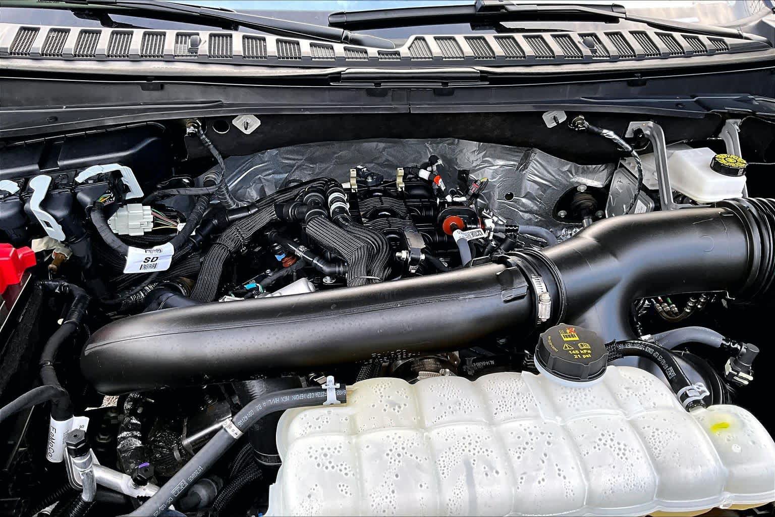 Used 2025 Ford Expedition Active RWD image 33