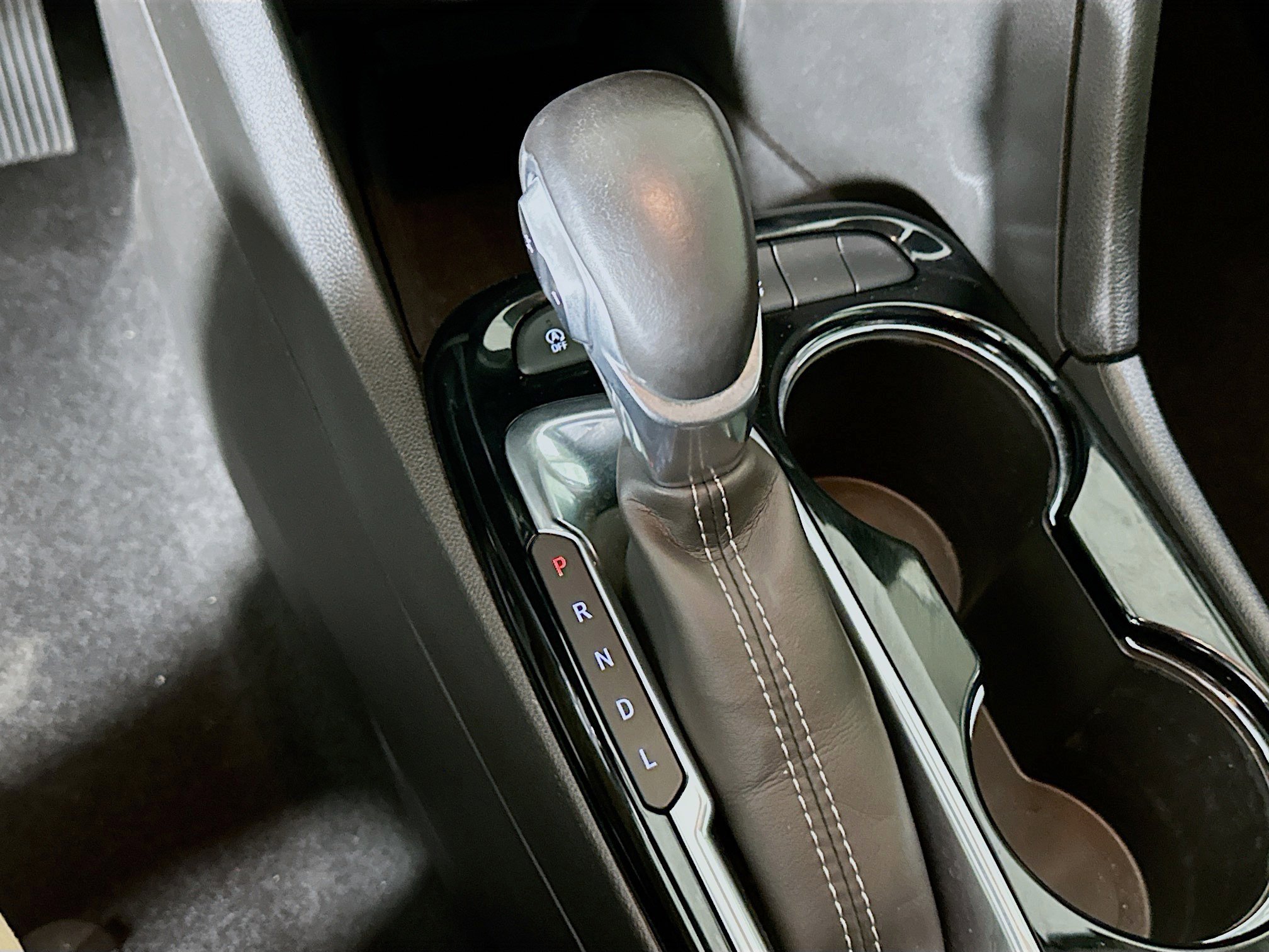 Used 2020 Buick Encore GX Select w/ Advanced Technology Package image 25