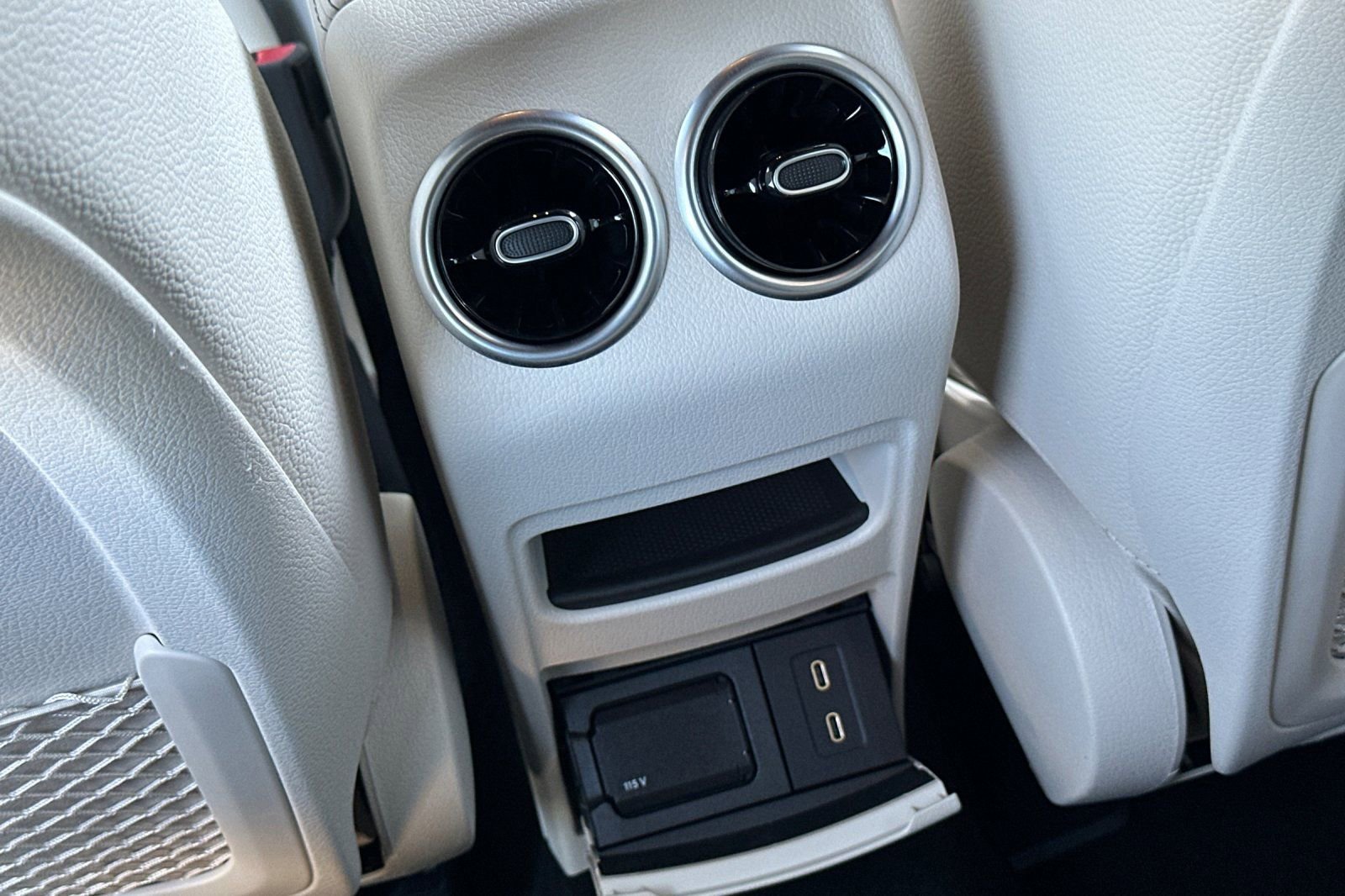 New 2025 Mercedes-Benz GLB 250 image 21