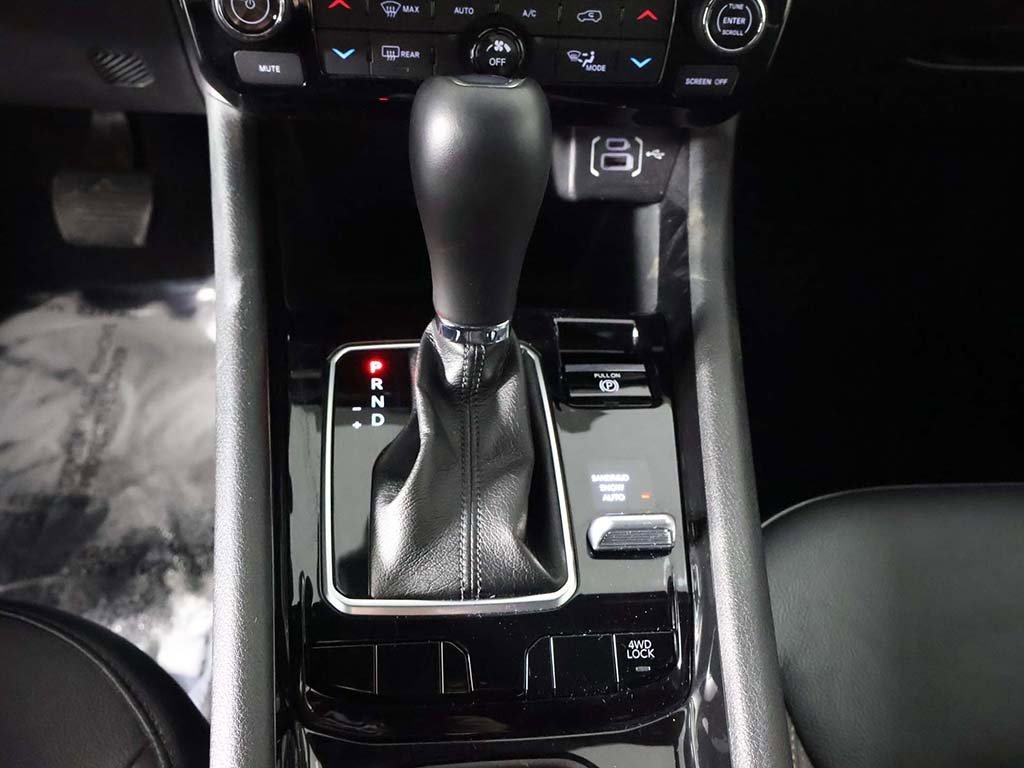 Used 2023 Jeep Compass Limited image 45