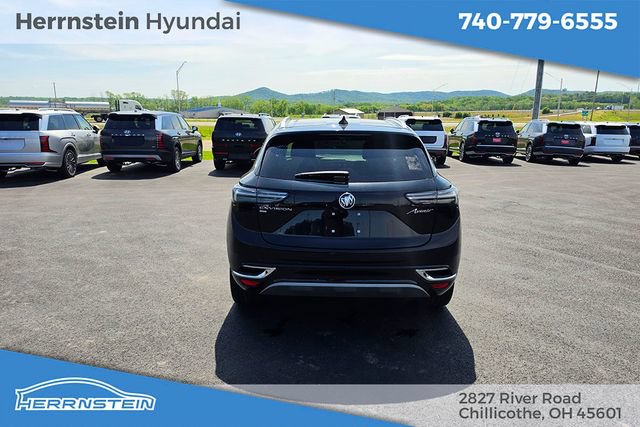 Used 2022 Buick Envision Avenir w/ Technology Package II AWD/4WD image 40
