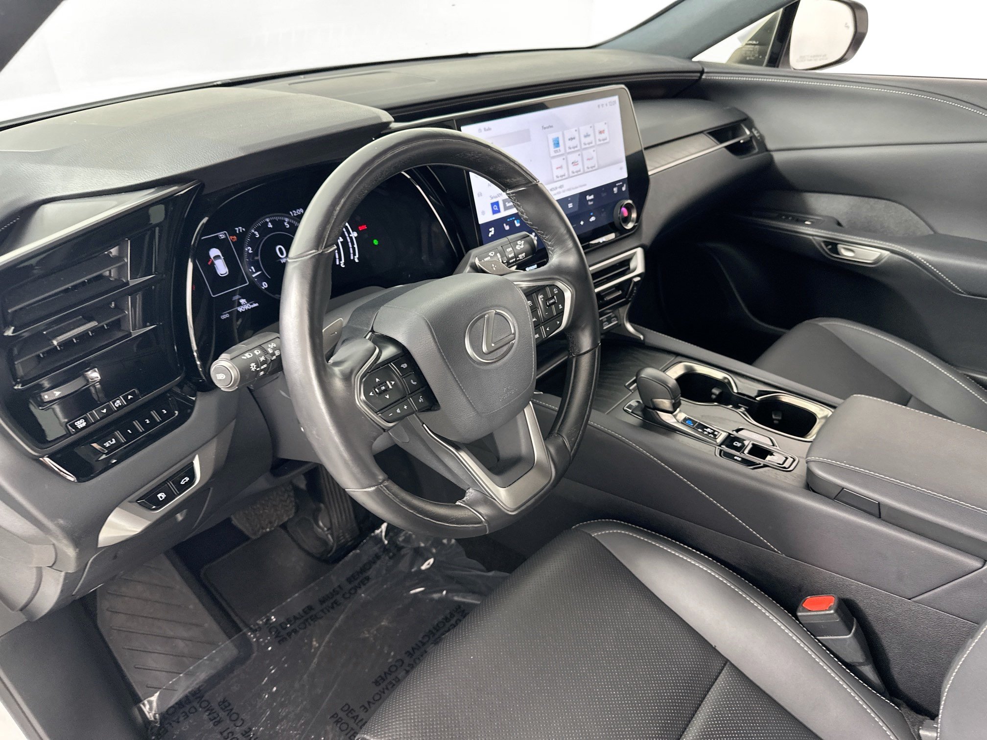 Used 2023 Lexus RX 350 Premium w/ Cold Area Package FWD image 9