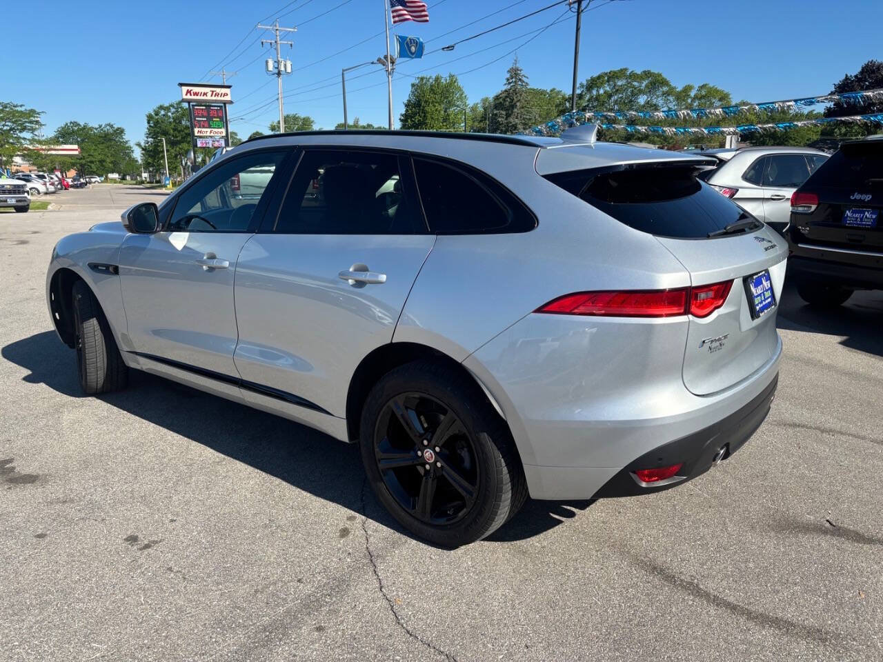 Used 2019 Jaguar F-PACE R-Sport AWD/4WD image 3