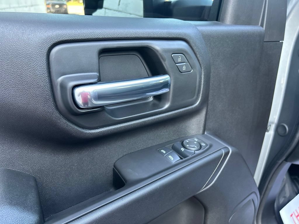Used 2025 Chevrolet Silverado 2500 W/T AWD/4WD image 31