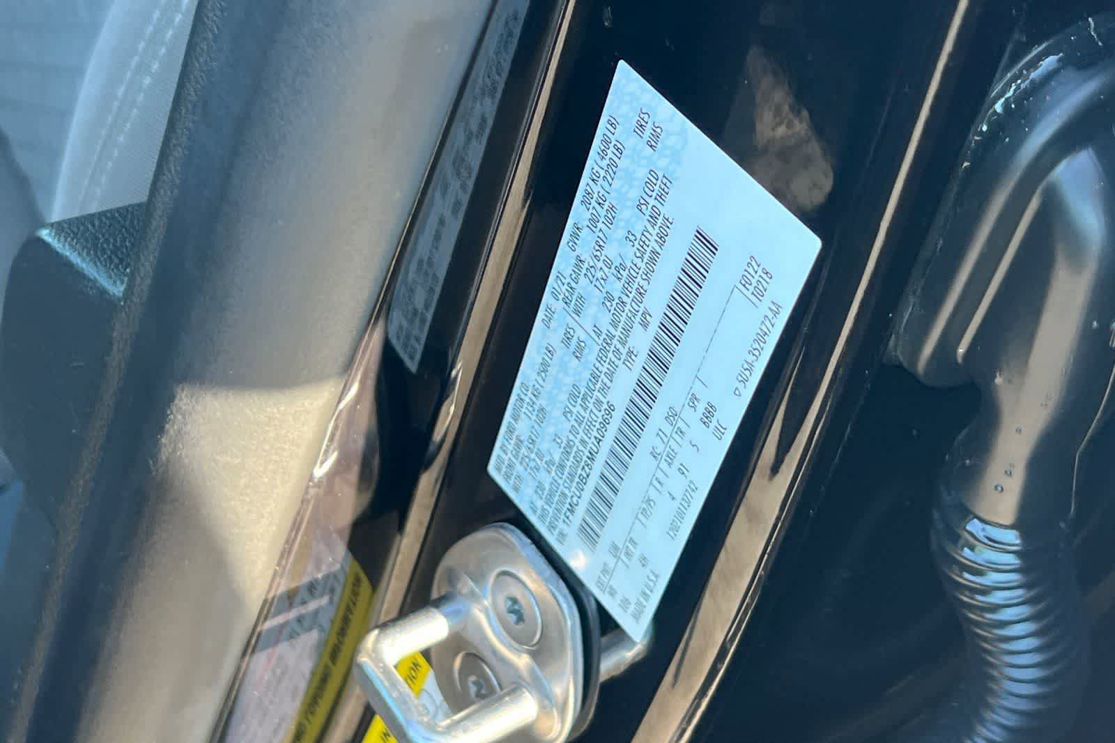 Used 2021 Ford Escape SE w/ Cold Weather Package image 38