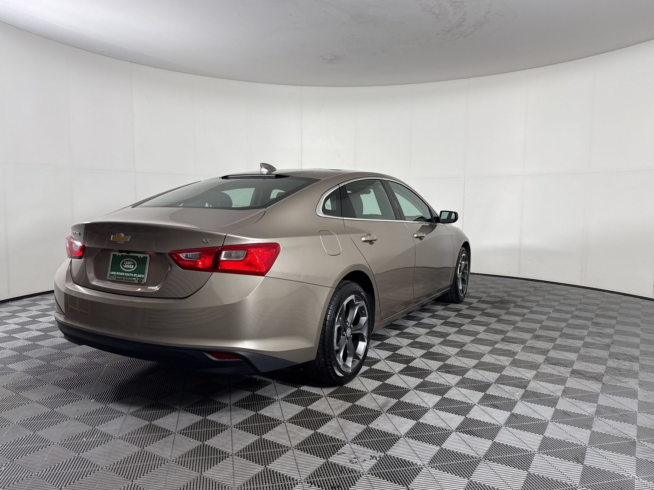 Used 2023 Chevrolet Malibu LT FWD image 9