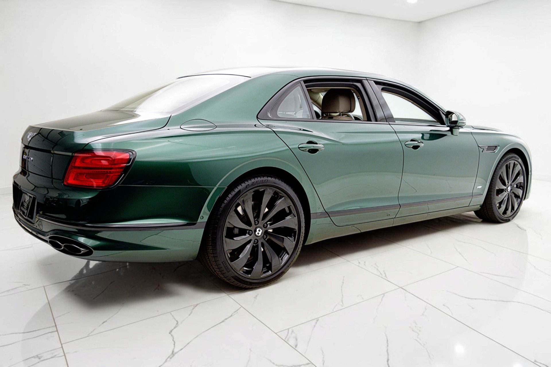 Certified 2022 Bentley Flying Spur V8 AWD/4WD image 11