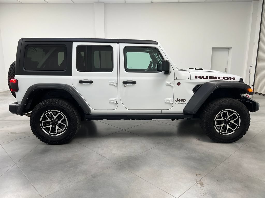 Used 2024 Jeep Wrangler Unlimited Rubicon AWD/4WD image 10