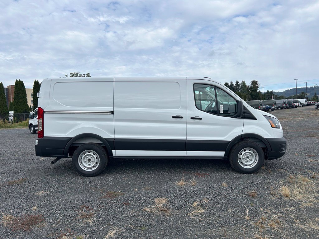 New 2026 Ford Transit 150 Low Roof w/ Load Area Protection Package RWD image 5