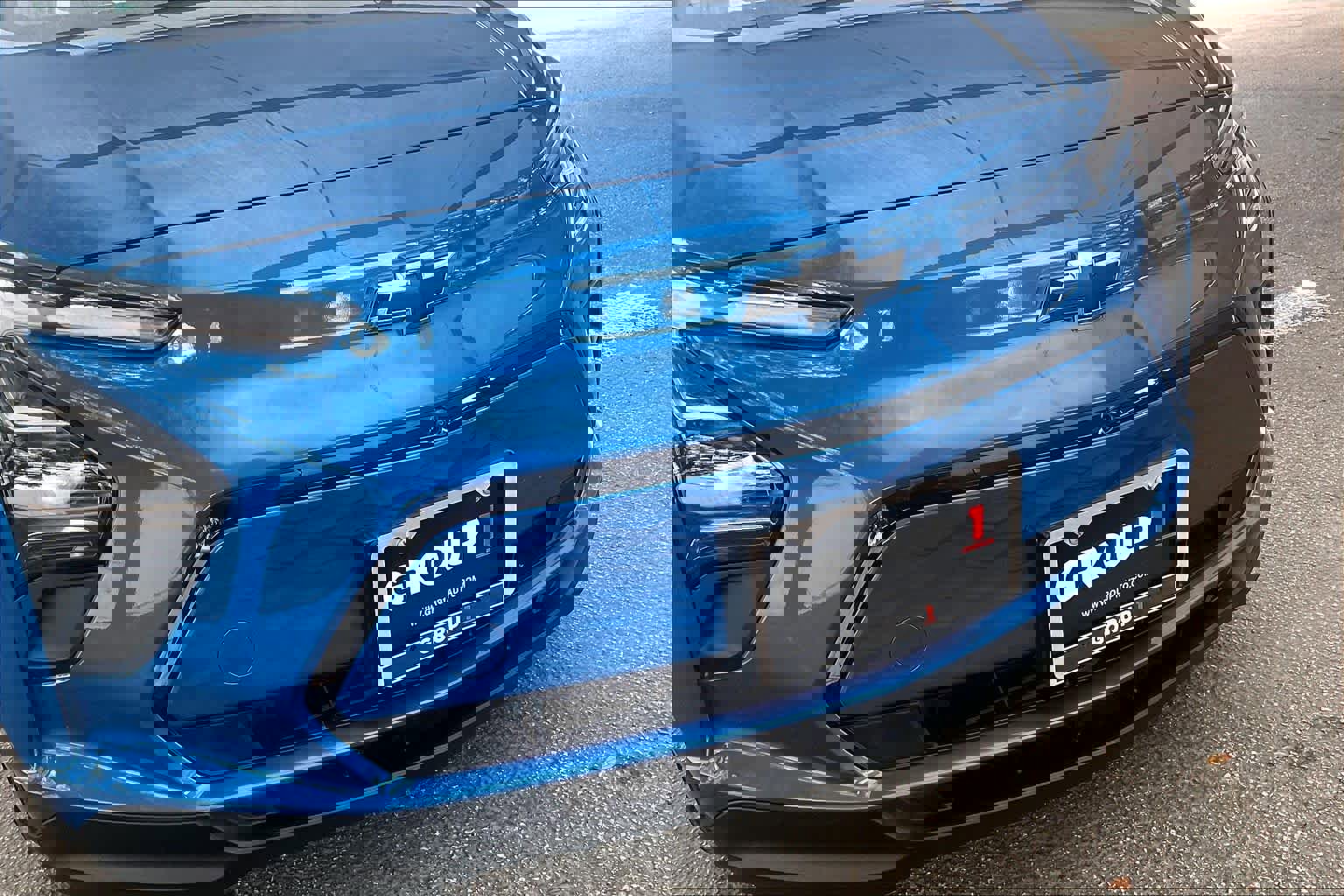 Used 2023 Chevrolet Bolt LT w/ Infotainment Package image 29