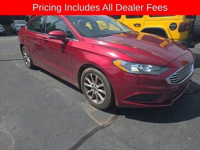 Used 2017 Ford Fusion SE w/ Fusion SE Technology Package FWD image 1