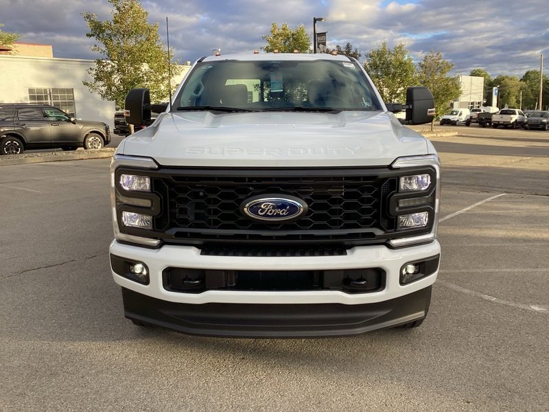 New 2026 Ford F350 XL image 2